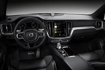 cdn-volvo-s60-interior-screens