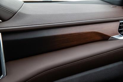 IP ombre wood 2021-GMC-YukonXL-Denali-115