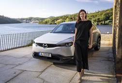 Sandra Höner Zu Bentrup, Mazda 2