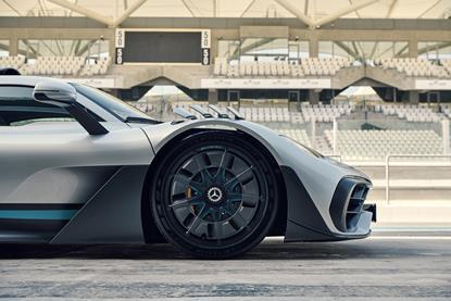 220214010-MICHELIN Pilot Sport CUP 2 R, a tyre custom made to fit the new Mercedes-AMG ONE-yasmarina-michelin-artwork-sx048-v001-sc-cs-ecirgb